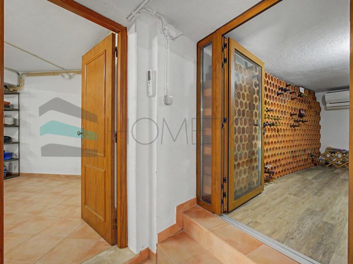 Image No.53-5 Bed House for sale