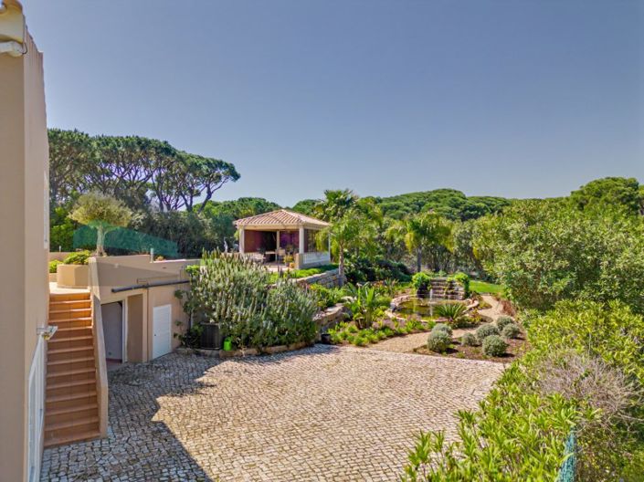 Image No.35-5 Bed House for sale