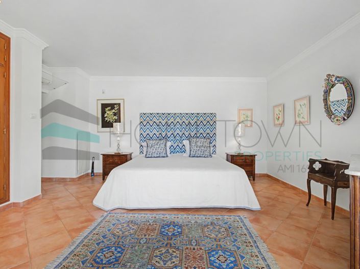 Image No.39-5 Bed House for sale