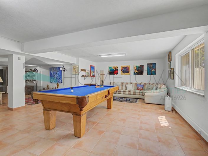 Image No.48-5 Bed House for sale