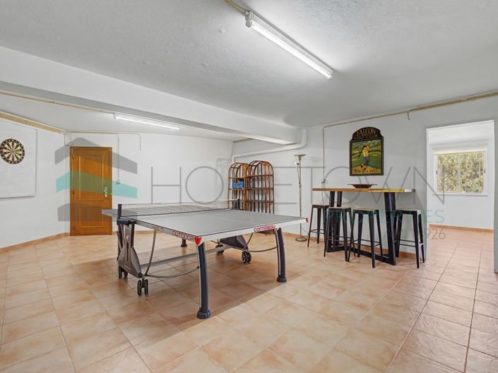 Image No.51-5 Bed House for sale