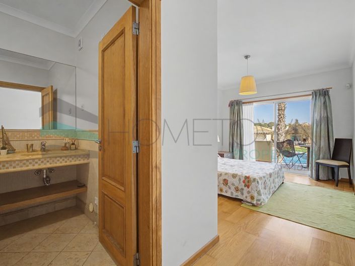 Image No.18-2 Bed House for sale