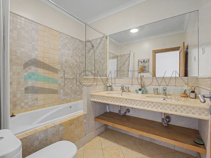 Image No.22-2 Bed House for sale