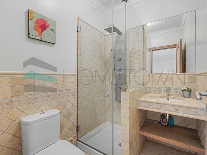 Image No.23-2 Bed House for sale