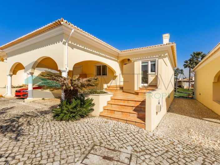 Image No.47-2 Bed House for sale