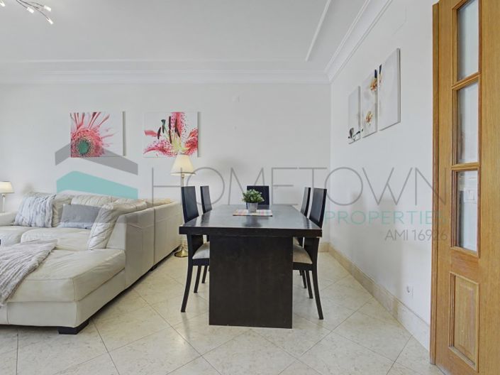 Image No.5-2 Bed House for sale