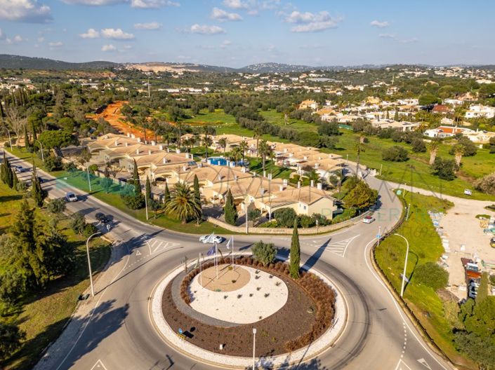 Image No.52-2 Bed House for sale