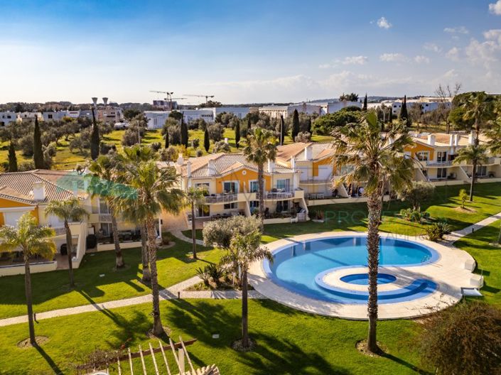 Image No.54-2 Bed House for sale