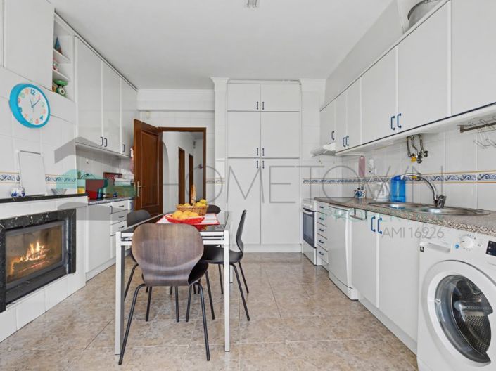 Image No.14-2 Bed Apartment for sale