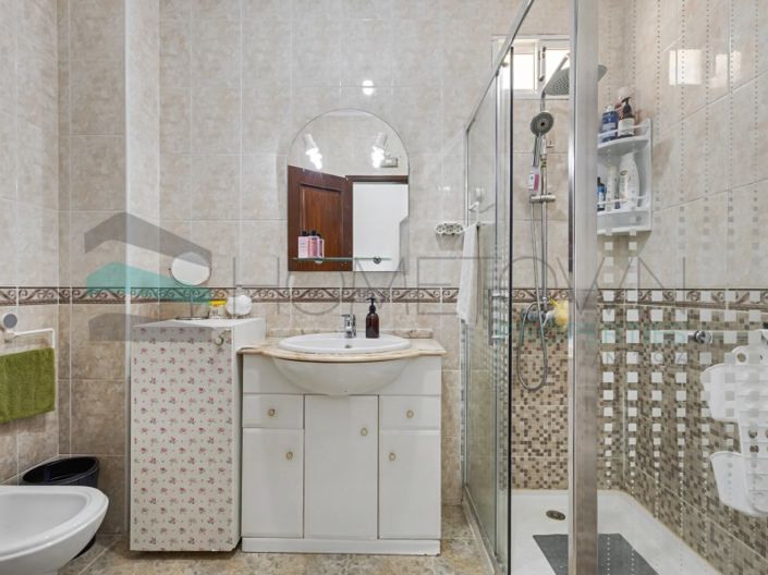 Image No.28-2 Bed Apartment for sale