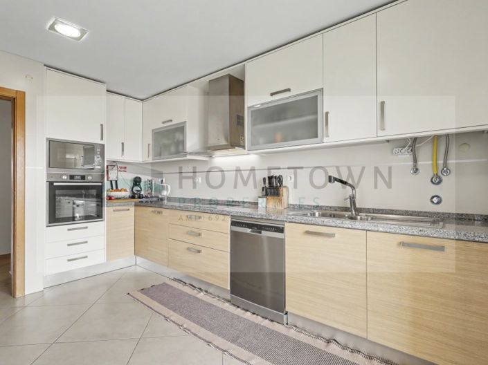 Image No.15-3 Bed Apartment for sale