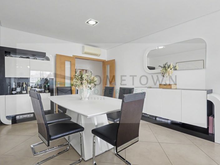 Image No.8-3 Bed Apartment for sale