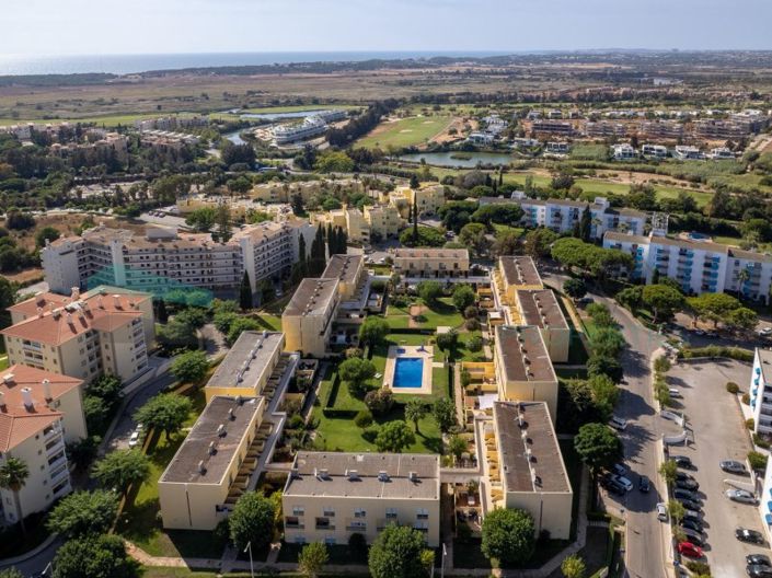 Image No.28-3 Bed Apartment for sale