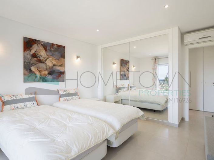 Image No.14-4 Bed House for sale