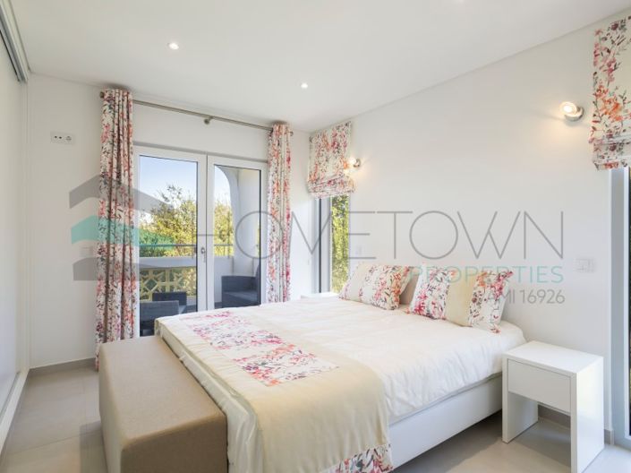 Image No.16-4 Bed House for sale