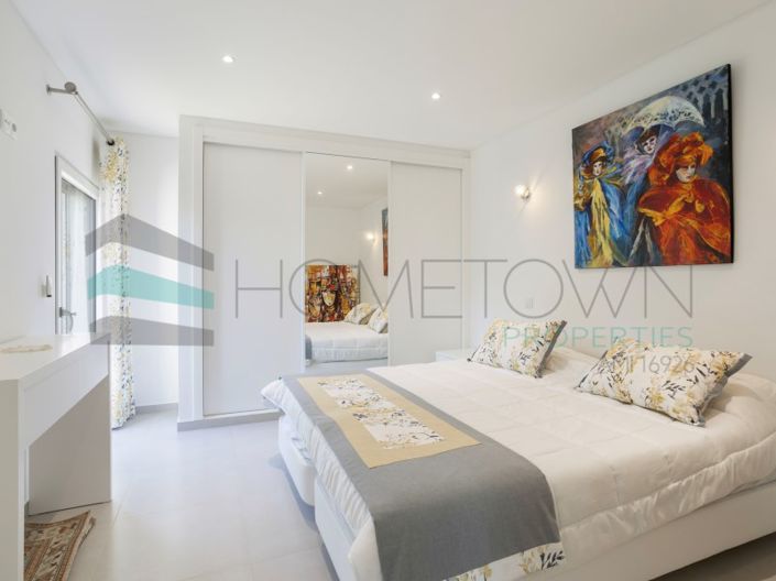 Image No.18-4 Bed House for sale