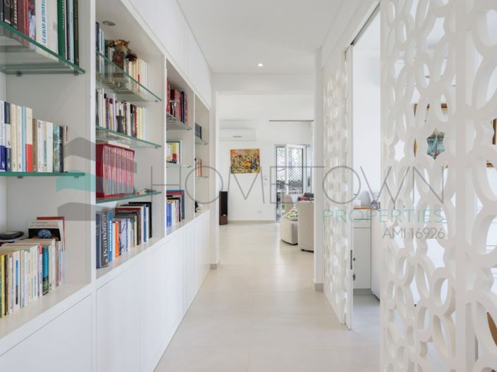 Image No.4-4 Bed House for sale