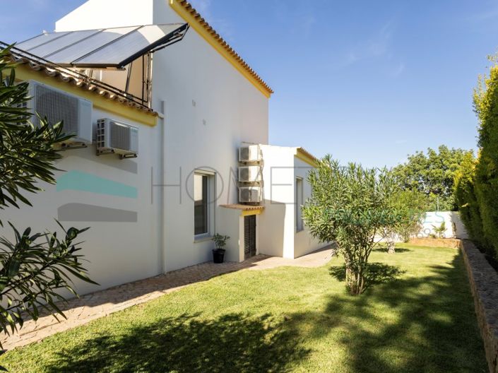 Image No.41-4 Bed House for sale