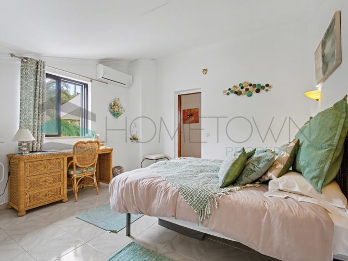 Image No.44-4 Bed House for sale