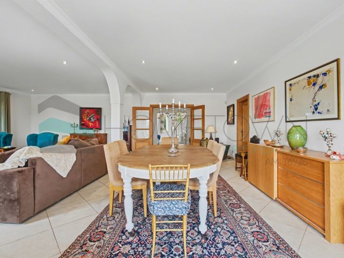 Image No.5-4 Bed House for sale