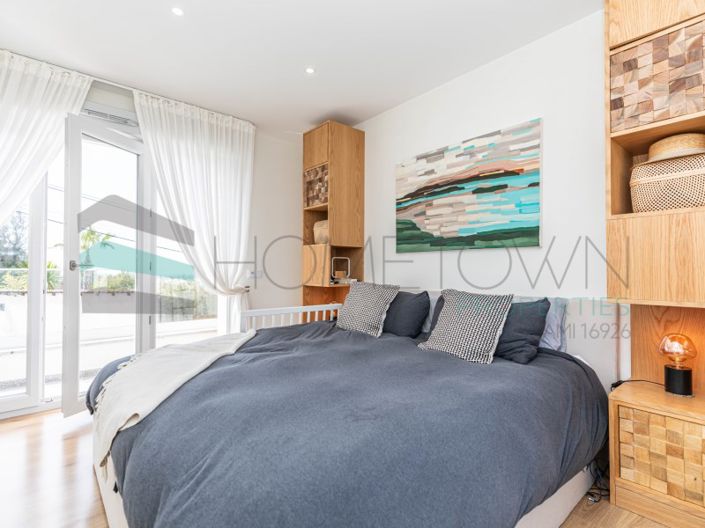 Image No.11-3 Bed House for sale