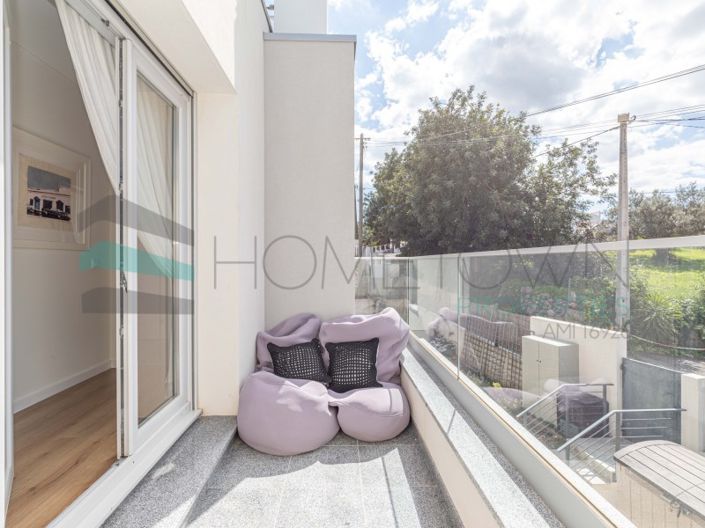 Image No.12-3 Bed House for sale