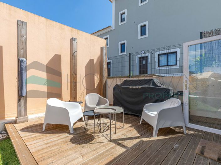 Image No.15-3 Bed House for sale