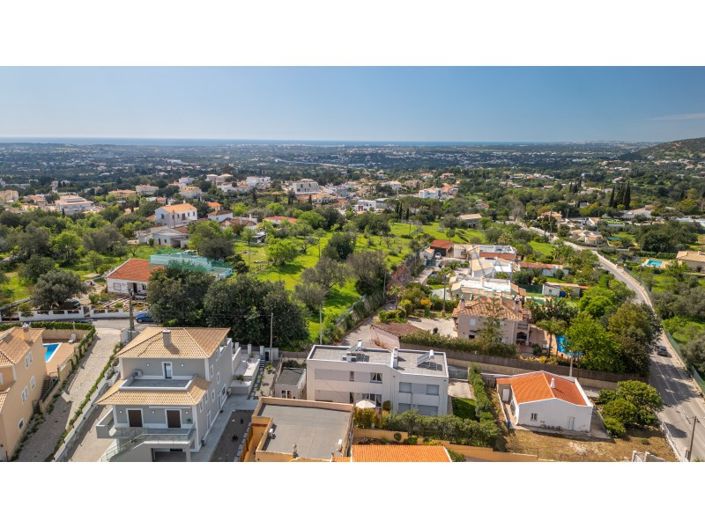 Image No.16-3 Bed House for sale