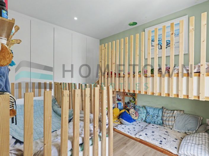 Image No.16-3 Bed House for sale
