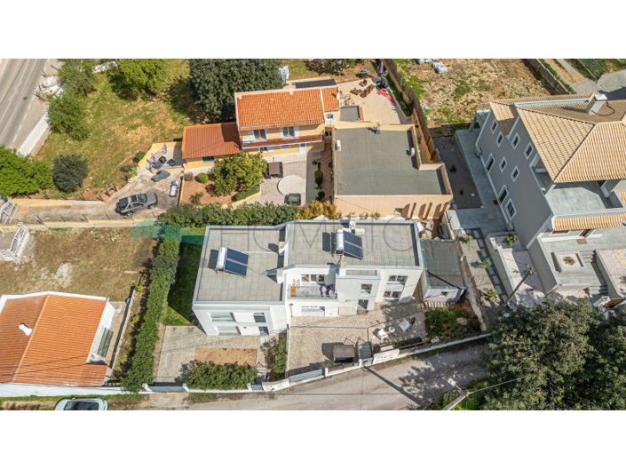 Image No.17-3 Bed House for sale