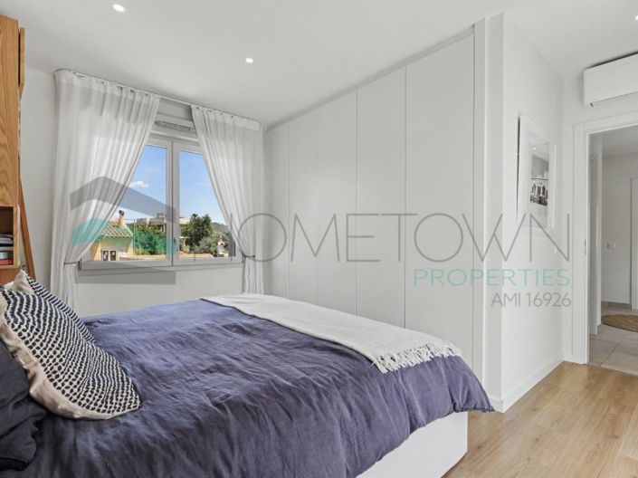 Image No.19-3 Bed House for sale