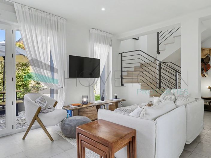 Image No.7-3 Bed House for sale