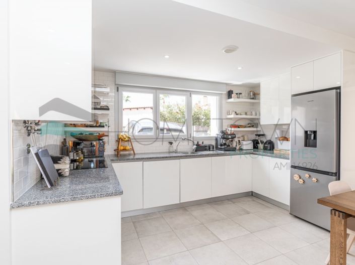 Image No.4-3 Bed House for sale