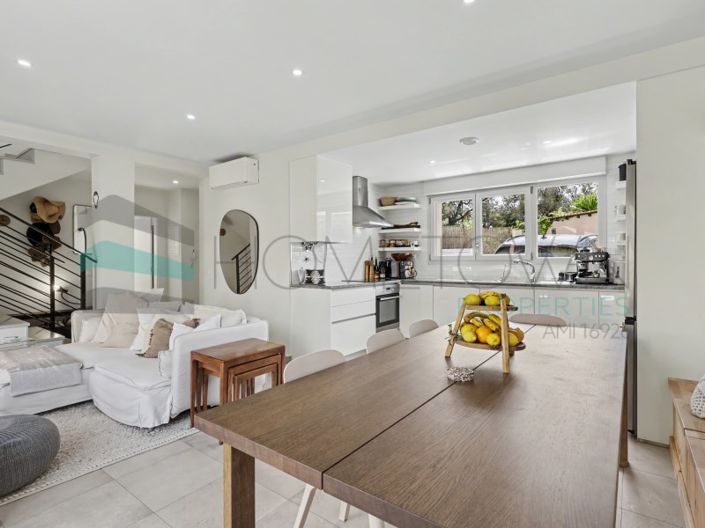 Image No.4-3 Bed House for sale