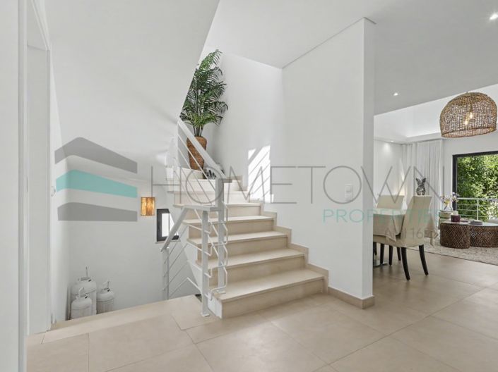 Image No.18-3 Bed House for sale