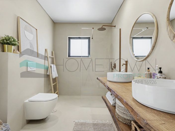 Image No.24-3 Bed House for sale
