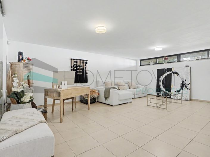 Image No.39-3 Bed House for sale