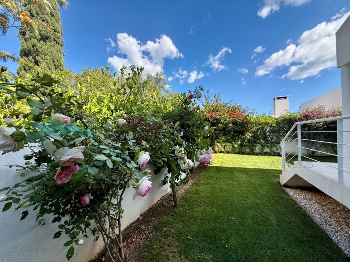 Image No.47-3 Bed House for sale