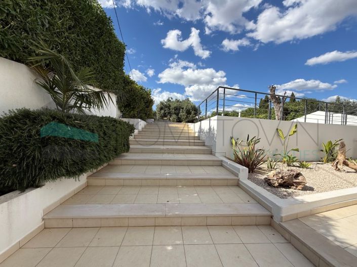Image No.50-3 Bed House for sale