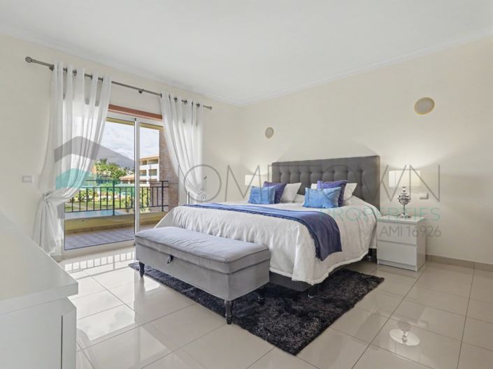 Image No.18-2 Bed House for sale