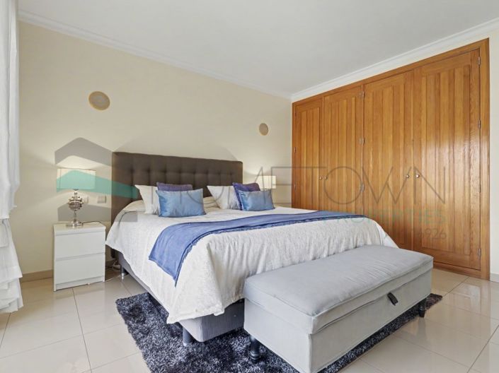 Image No.19-2 Bed House for sale