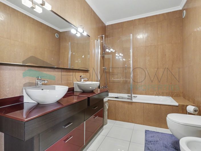 Image No.21-2 Bed House for sale