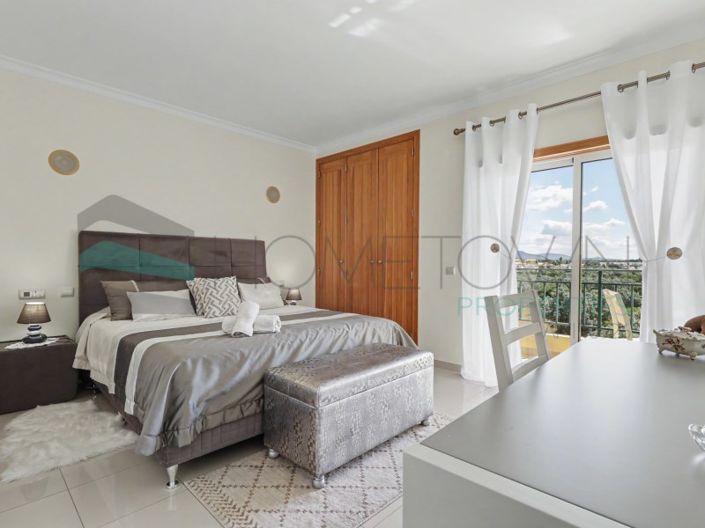 Image No.26-2 Bed House for sale