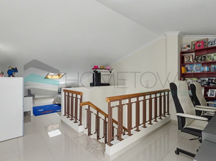 Image No.41-2 Bed House for sale