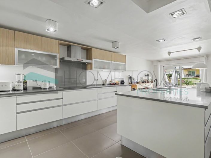 Image No.13-4 Bed House for sale