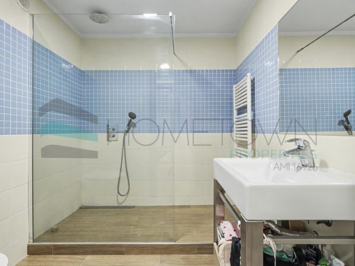 Image No.15-4 Bed House for sale