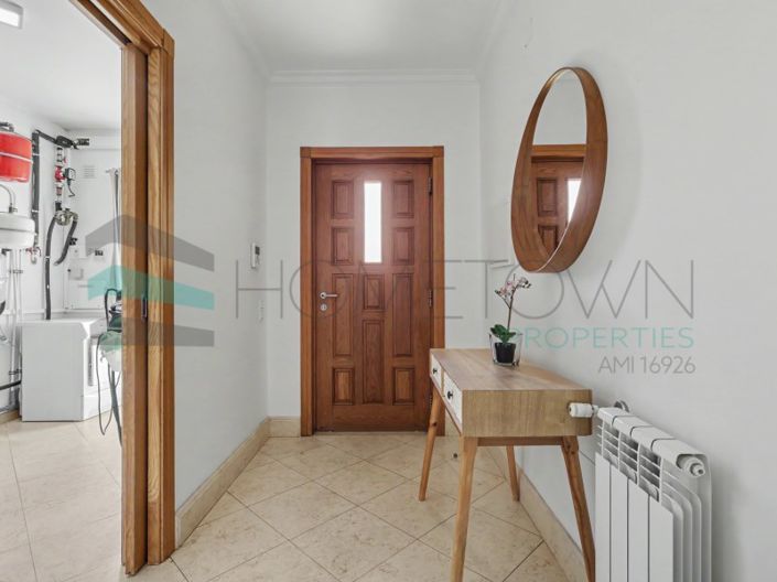 Image No.21-4 Bed House for sale