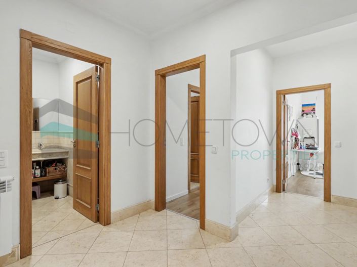 Image No.22-4 Bed House for sale