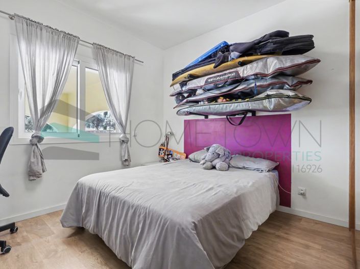 Image No.24-4 Bed House for sale