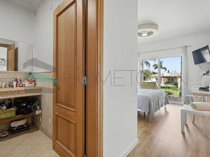 Image No.29-4 Bed House for sale